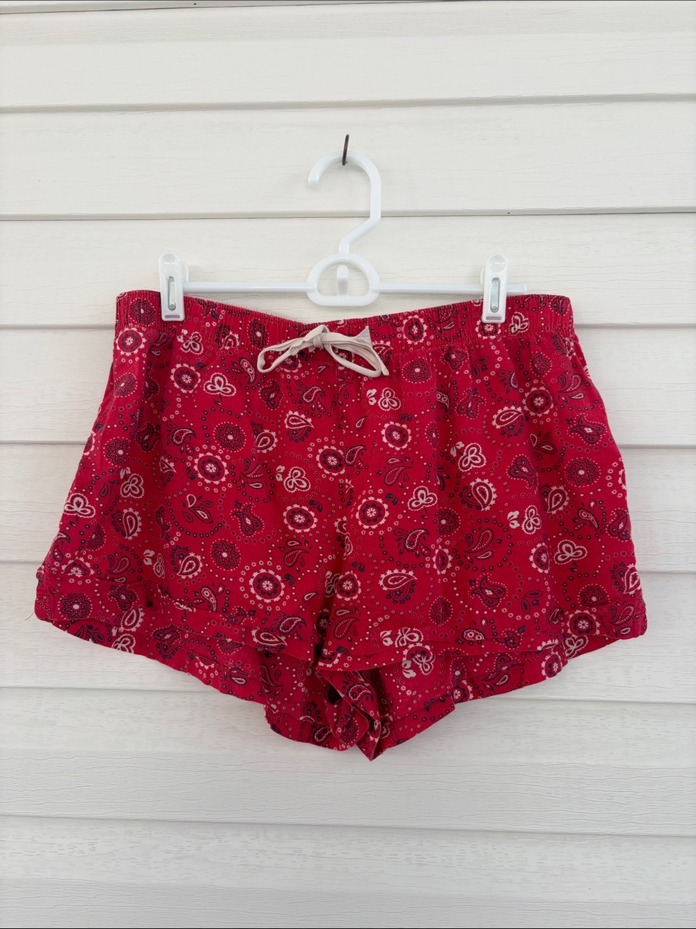 LOVE by Gap M Red Bandana Paisley Pajama Shorts Lounge Sleepwear